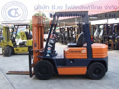 ขายรถ โฟล์คลิฟท์ TOYOTA รุ่น 5FD25