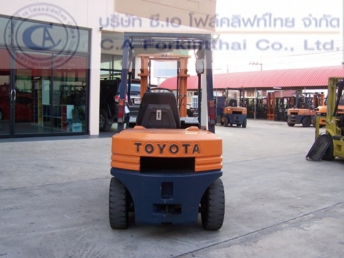 ขายรถ โฟล์คลิฟท์ TOYOTA รุ่น 5FD25