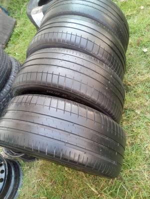225/55R16 MICHELIN Pilot Sport3 ชุด 4 เส้น 1000 บาท โทร.081-427-3941 ไอดีไลน์ 0814273941