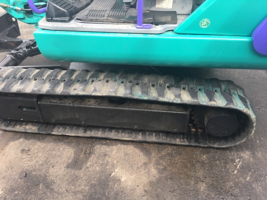 รถขุดเล็ก Komatsu PC25-1E สภาพสวยๆเก่านอก สภาพแน่นทั้งคัน  ชั่วโมงน้อย แทรคยางหนา พร้อมลงงาน สนใจติดต่อ Line ID: Kongniwatsiri หรือ 0874880101