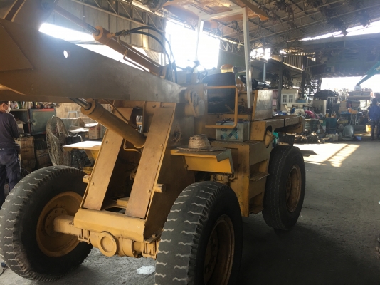 รถตักล้อยาง Komatsu 505 สวยสวยเก่านอก พร้อมใช้งาน ติดต่อ 0874880101 หรือ Line iD: Kongniwatsiri รถตักล้อยาง Komatsu 505 สวยสวยเก่านอก พร้อมใช้งาน ติดต่อ 0874880101 หรือ Line iD: Kongniwatsiri