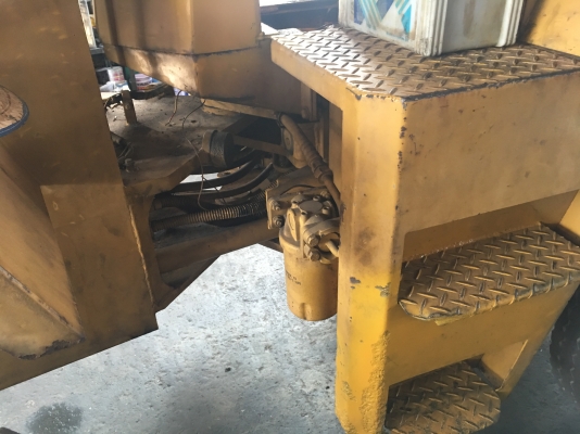 รถตักล้อยาง Komatsu 505 สวยสวยเก่านอก พร้อมใช้งาน ติดต่อ 0874880101 หรือ Line iD: Kongniwatsiri รถตักล้อยาง Komatsu 505 สวยสวยเก่านอก พร้อมใช้งาน ติดต่อ 0874880101 หรือ Line iD: Kongniwatsiri