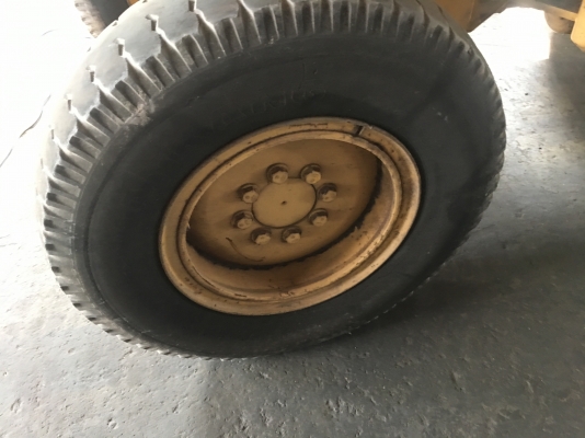 รถตักล้อยาง Komatsu 505 สวยสวยเก่านอก พร้อมใช้งาน ติดต่อ 0874880101 หรือ Line iD: Kongniwatsiri รถตักล้อยาง Komatsu 505 สวยสวยเก่านอก พร้อมใช้งาน ติดต่อ 0874880101 หรือ Line iD: Kongniwatsiri