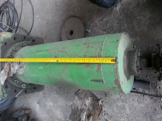 ขายแกนไฮโดรลิคยาว80 CMแกนขนาด6"ราคา37000บาทโทร0643130366