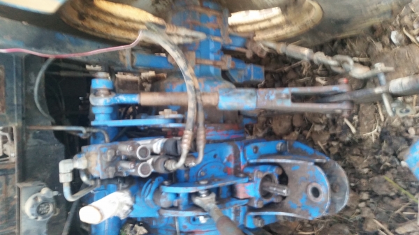 ขายรถไถ 6640 Newholland 4Wd