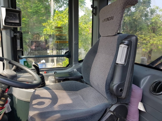 ขายรถตักรุ่นใหม่ ปี2013 พร้อมใช้งาน ต่อแขนแล้ว HYUNDAI HL730-9s โทร.090-986-2521อ๊อบ