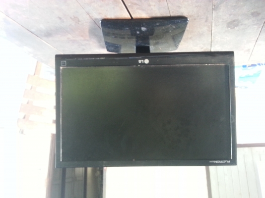 ขายจอคอมLG21นิ้ว2000บาทโทร0643130366