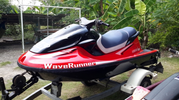 ขายเรือเจ็ทสกีมือสอง yamaha gp1200 (รับซ่อมเรือเจ็ทสกี) เรือพร้อมเล่นสีสวยๆๆพร้อมลองน้ำครับ จบๆๆไม่ต