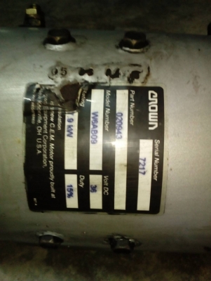 ขายมอเตอร์ปั้มโฟลค์ลิฟคราว์6000บาทโทร0643130366