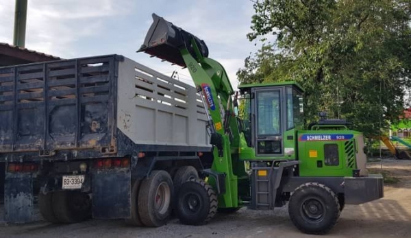 ขายด่วนรถตักSCHMELZER-920HLเอวอ่อนขับ4ล้อเกียรท็อกโลฮายรถนำเข้าขนาดใหญ่ตัก1.5คิวยกสูง4.5เมตรรถใหม่แกะกล่อง100\%นำเข้ายังไม่ได้ใช้งานจากจีน