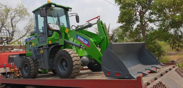 ขายด่วนรถตักSCHMELZER-920HLเอวอ่อนขับ4ล้อเกียรท็อกโลฮายรถนำเข้าขนาดใหญ่ตัก1.5คิวยกสูง4.5เมตรรถใหม่แกะกล่อง100\%นำเข้ายังไม่ได้ใช้งานจากจีน