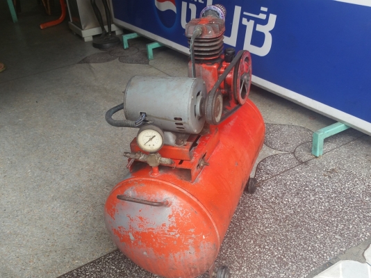 ขายปั๊มลม1/3แรง (AIR COMPRESSOR) ถัง25ลิตร พร้อมใช้งานตัวถังเหล็กคุณภาพดี ขาย2,200บาท
