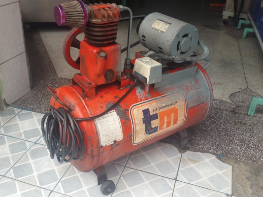 ขายปั๊มลม1/3แรง (AIR COMPRESSOR) ถัง25ลิตร พร้อมใช้งานตัวถังเหล็กคุณภาพดี ขาย2,200บาท