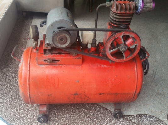 ขายปั๊มลม1/3แรง (AIR COMPRESSOR) ถัง25ลิตร พร้อมใช้งานตัวถังเหล็กคุณภาพดี ขาย2,200บาท