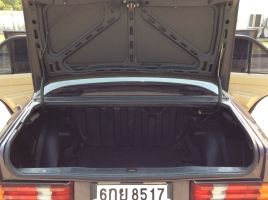 ขายรถ Benz 190E ปี92 เครื่อง 1.8 ออโต้ ไฟฟ้าทั้งคัน ภายในสวยๆเบาะหนังสวยๆสะอาด แอร์เย็น ตัวถังเดิมๆสีริ้วรอยบ้าง แม็กเดิม รถทรงเดิมๆขับขี่ดี ภาษี61