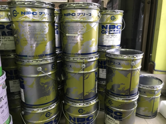 ขายจารบีเกรดคุณภาพสูง NPC made in Japan  ใช้ในงานอุตสาหกรรมประกอบรถยนต์ ของใหม่ ราคาถังละ 1,800 บาท