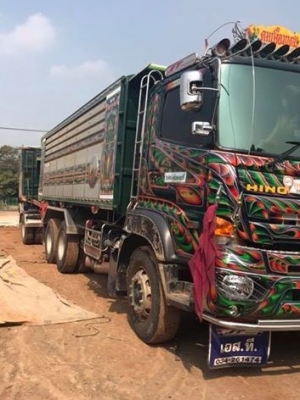 ปรับราคาขายดาวน์ 550,000 HINO วิกเตอร์ FM1P EURO 3 344 แรง ปี 60 ไมล์ แสนกว่า ๆ กระบะมิเนียม - ดั้มหินทราย อู่ เอสที