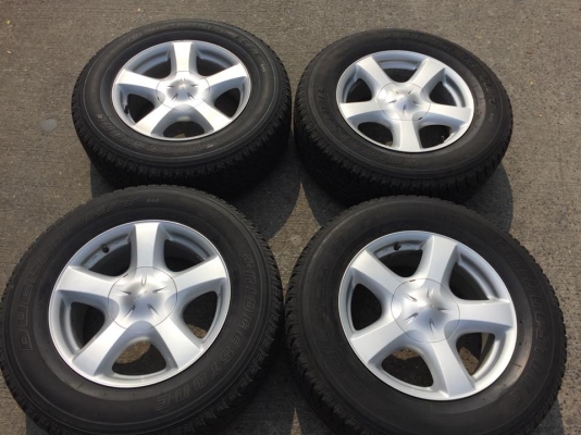 ขายล้อ Dmax ขอบ17 พร้อมยาง BRIDGESTONE 255-65-17 ปี12 ชุดละ 6,900 บาท