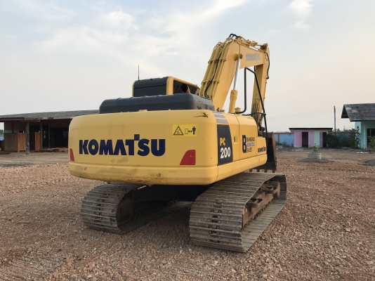 ขาย KOMATSU PC200-8MO สวยๆ พร้อมใช้งาน สีเดิมทั้งคัน 9000 ชั่วโมง ชมรถที่หน้างานได้ทุกวัน สนใจติดต่อ 081-4283210
