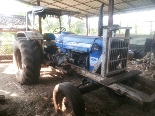 ขายรถไถ ฟอรด รุ่น 6600 พร้อมผาน 3  ปั้มดี เครื่องดี เอกสารครบ โต๋ครับ 081-6215712