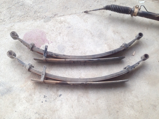 แหนบ isuzu d-max hi lander 2010 สภาพดี คู่ละ3000 บาท