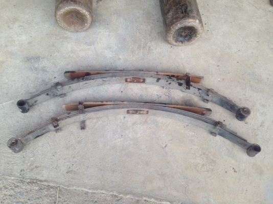 แหนบ isuzu d-max hi lander 2010 สภาพดี คู่ละ3000 บาท