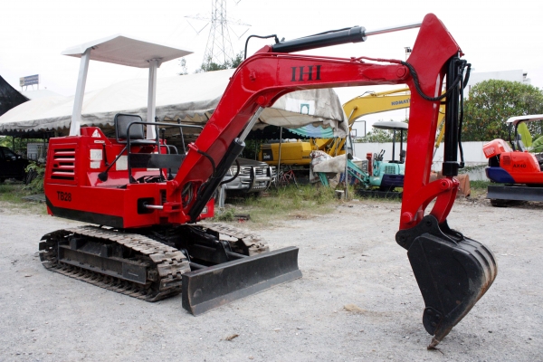 ขายรถแม็กโคร  เก่านอกไม่เคยใช้งานในไทย ติดต่อ 086-324-1992 086-775-7900