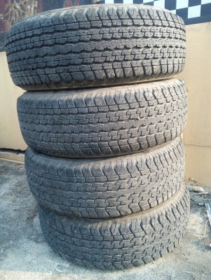 255/65R17 BRIDGESTONE DUELER H/T 840 ปี14 สวย ดอกหนา ชุด 4 เส้น โทร.081-427-3941 ID ไลน์ : 081427394 255/65R17 BRIDGESTONE DUELER H/T 840 ปี14 สวย ดอกหนา ชุด 4 เส้น โทร.081-427-3941 ID ไลน์ : 081427394
