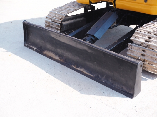 350,000 บาท. ขายรถขุด MITSUBISHI MM57SR. (ทำสีCAT)