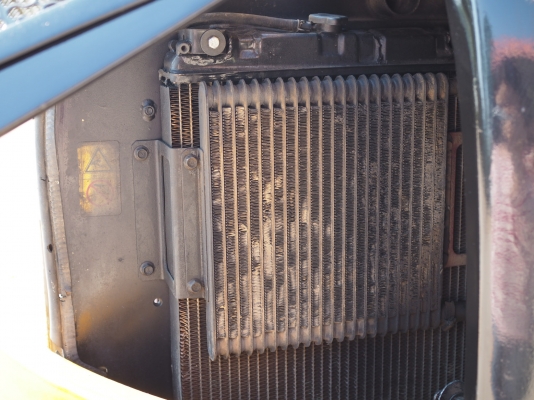 350,000 บาท. ขายรถขุด MITSUBISHI MM57SR. (ทำสีCAT)