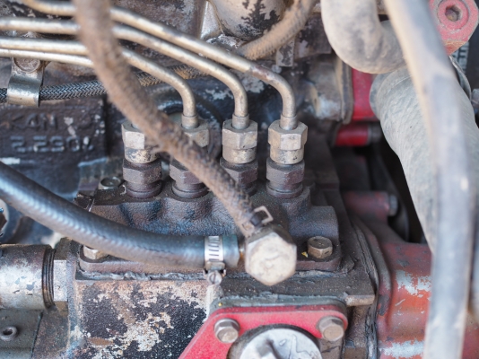 350,000 บาท. ขายรถขุด MITSUBISHI MM57SR. (ทำสีCAT)