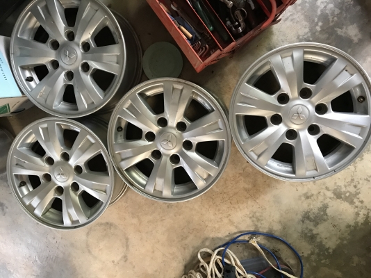 ขายแม็กคู่รถ Mitsubishi Triton VG Turbo ขอบ16 ขายแม็กคู่รถ Mitsubishi Triton VG Turbo ขอบ16