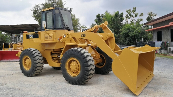 CAT 936 เก่าญี่ปุ่นแท้ สภาพสวย ราคาไม่แพง โทร.090-986-2521 อ๊อบ