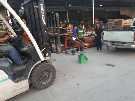 tractor-backhoe จัดส่ง หัวคีบ ติดแบคโฮ ให้ลูกค้ามหาสารคาม ที่ขนส่ง OK ทรานสอปร์ตนะครับ รอรับได้เลยคร tractor-backhoe จัดส่ง หัวคีบ ติดแบคโฮ ให้ลูกค้ามหาสารคาม ที่ขนส่ง OK ทรานสอปร์ตนะครับ รอรับได้เลยคร