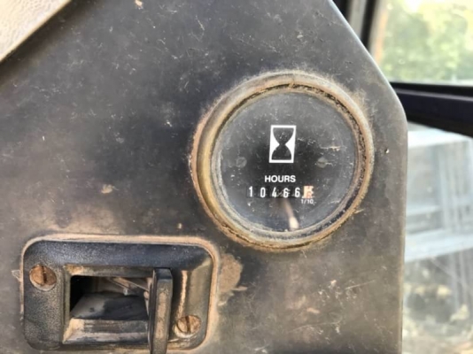 ขาย 955,000 รถเกรด GALION 850B ทำงาน 10,466 ชม (ป้ายแดง จาก อริยะ) เครื่องดี เกียร์แรง ระบบไฮโดรลิกเยี่ยม สภาพพร้อมทำงาน เอกสารเล่มทะเบียน ภาษีไม่ขาด  รถอยู่ จ ศรีสะเกษ โทร 0610710295