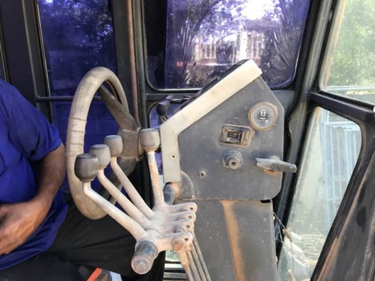 ขาย 955,000 รถเกรด GALION 850B ทำงาน 10,466 ชม (ป้ายแดง จาก อริยะ) เครื่องดี เกียร์แรง ระบบไฮโดรลิกเยี่ยม สภาพพร้อมทำงาน เอกสารเล่มทะเบียน ภาษีไม่ขาด  รถอยู่ จ ศรีสะเกษ โทร 0610710295