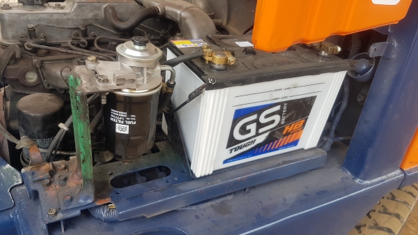 ขายรถยก2ตันเสา4เมตรดีเซล.บายพาสชลบุรี