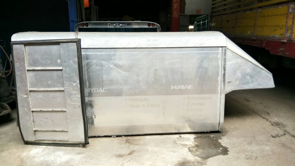 ขายโครงหลังคาอลูมิเนียมตาข่าย, ตู้ทึบ และกันชนท้าย ใส่ วีโก้