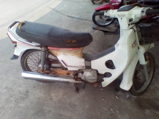 ็ขายแล้ว Honda wave100และ 125 Honda dream