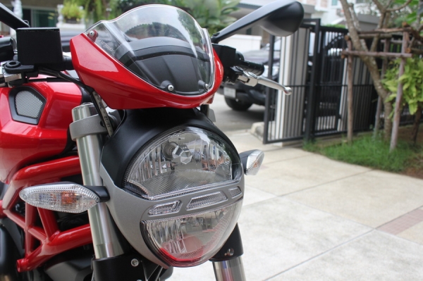 DUCATI M795 (abs) ใหม่เหมือนป้ายแดง วิ่งน้อย 3,000 KM.