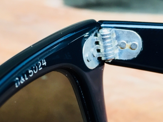 ขาย Rayban wayfarer made in USA size 50 mm ขาย Rayban wayfarer made in USA size 50 mm