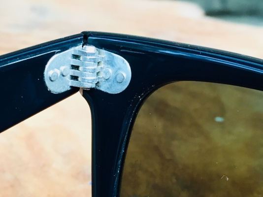 ขาย Rayban wayfarer made in USA size 50 mm ขาย Rayban wayfarer made in USA size 50 mm