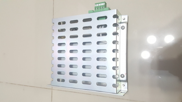 ขาย Regenerative Braking Resistor Motor Drive 40 Ohm สภาพใหม่มาก โทร 094-7493794 ขาย Regenerative Braking Resistor Motor Drive 40 Ohm สภาพใหม่มาก โทร 094-7493794