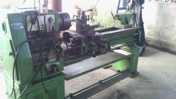 เครื่องกลึง 6 ฟุต 3 เพลา เกียร์บล็อก สวยๆๆ พร้อมใช้งาน ด่วนๆๆ 87,000 เครื่องกลึง 6 ฟุต 3 เพลา เกียร์บล็อก สวยๆๆ พร้อมใช้งาน ด่วนๆๆ 87,000