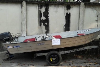 ขาย เรือปิเนียม DURO BOAT 14 ฟุต กว้าง 160 cm. สูง 50 cm.พร้อมเครื่อง EVINRUDE 30 hp ราคา 85,000