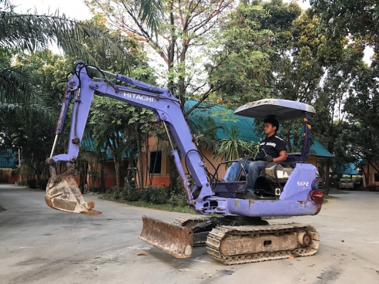 ขายแบคโฮHITACHI EX22(ลายหัวแย๊ก)พิมพ์นิยมเก่านอก100\%PC25(ปั้มนิ้ว)(คอนโทลน้ำมัน)แน่นๆ เดิมจากญี่ปุ่น ทำงานสมบูรณ์ทุกระบบ รับรองไม่ผิดหวัง 285,000 เท่านั้น!!