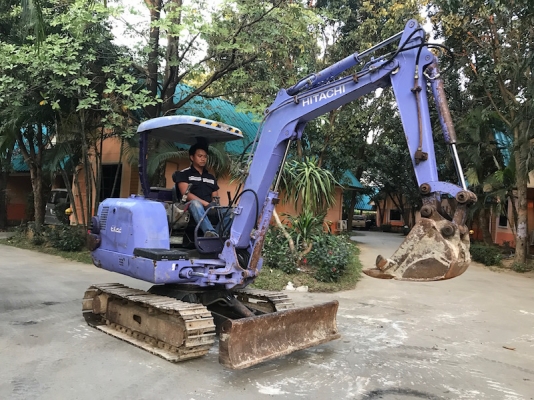 ขายแบคโฮHITACHI EX22(ลายหัวแย๊ก)พิมพ์นิยมเก่านอก100\%PC25(ปั้มนิ้ว)(คอนโทลน้ำมัน)แน่นๆ เดิมจากญี่ปุ่น ทำงานสมบูรณ์ทุกระบบ รับรองไม่ผิดหวัง 285,000 เท่านั้น!!