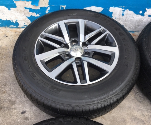 แม็ก Toyota New Fortuner ขอบ 18 พร้อมยาง 265-60-18 ปลายปี 15