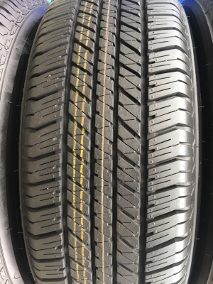 ล้อแม็กพร้อมยางป้ายแดง Toyota Fortuner BMC 265-65-17 ปลายปี 17 เส้นสีชัดๆ