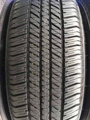 ล้อแม็กพร้อมยางป้ายแดง Toyota Fortuner BMC 265-65-17 ปลายปี 17 เส้นสีชัดๆ